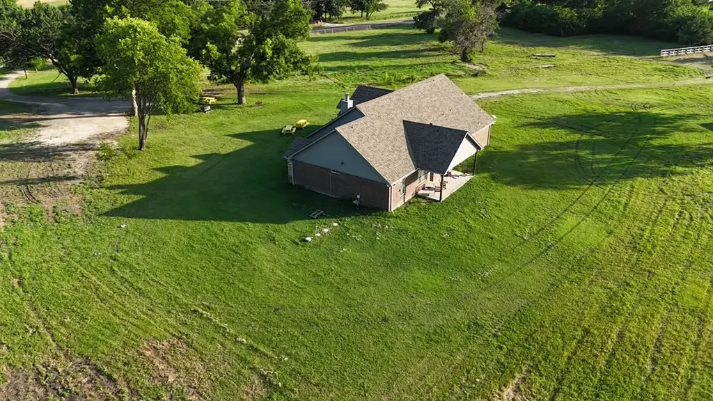 2621 Fm 1827 Mckinney TX 75071