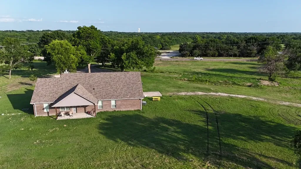 2621 Fm 1827 Mckinney TX 75071