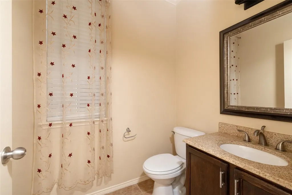 2722 Hyde Park Drive Grand Prairie TX 75050