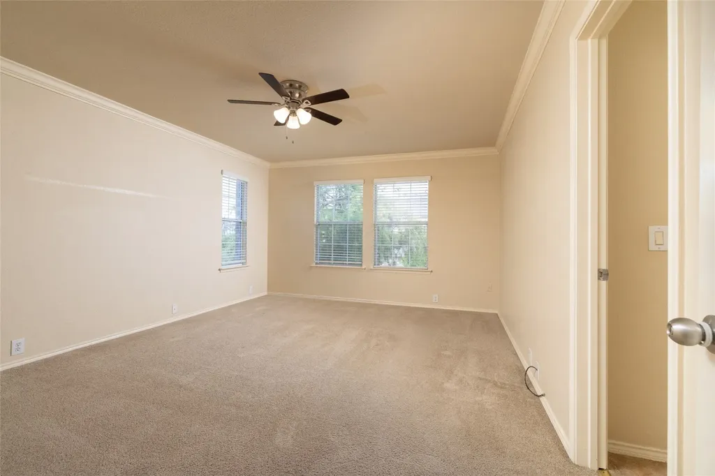 2722 Hyde Park Drive Grand Prairie TX 75050