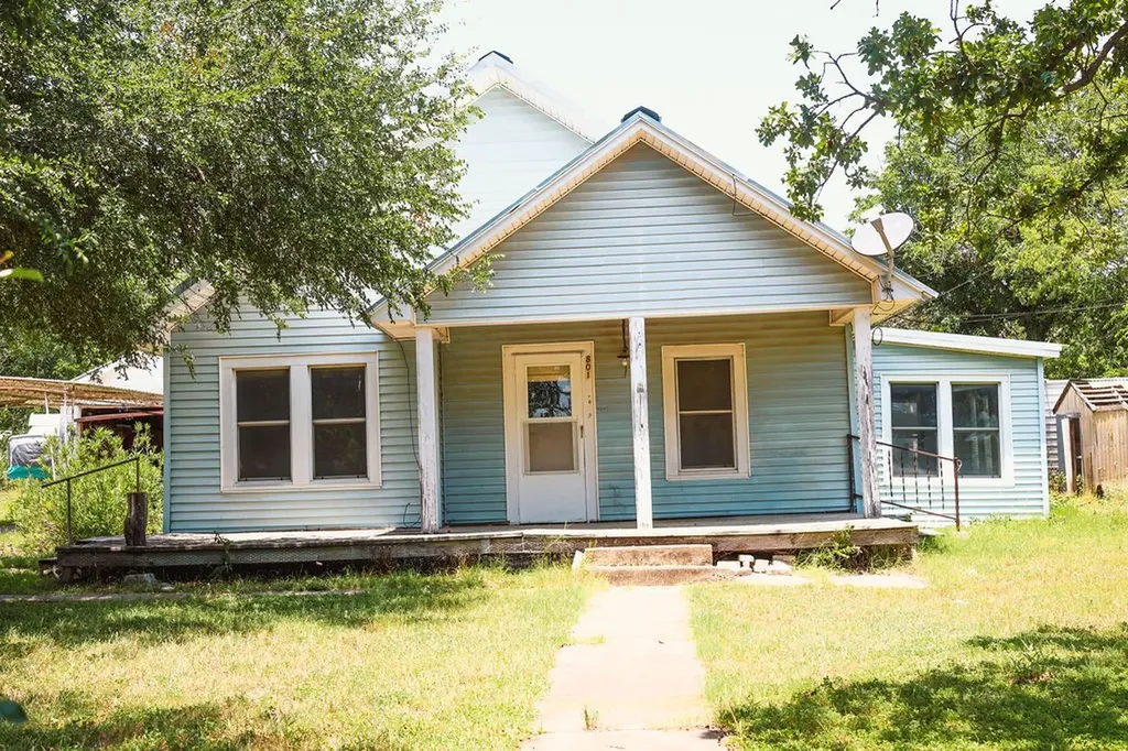 801 E Walcott Avenue Comanche TX 76442