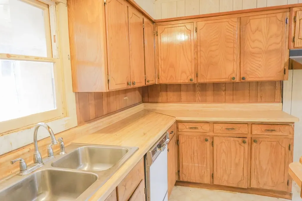 801 E Walcott Avenue Comanche TX 76442