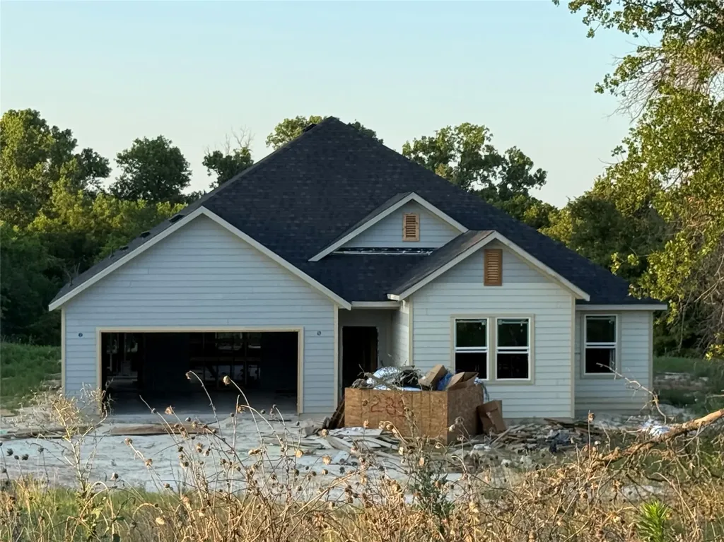 281 Zebrastone Way Poolville TX 76487
