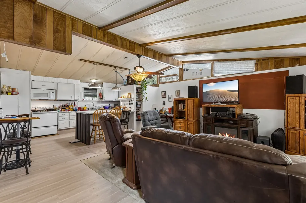 1454 Forrest Trail Azle TX 76020