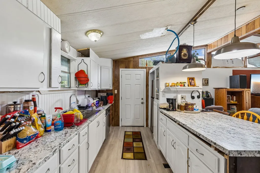 1454 Forrest Trail Azle TX 76020