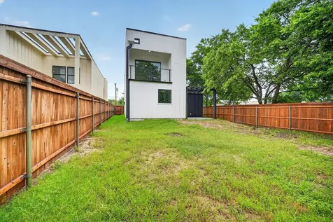 119 Rolston Road Irving TX 75060