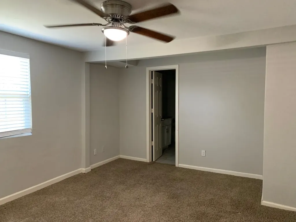 1107 Oxford Street River Oaks TX 76114