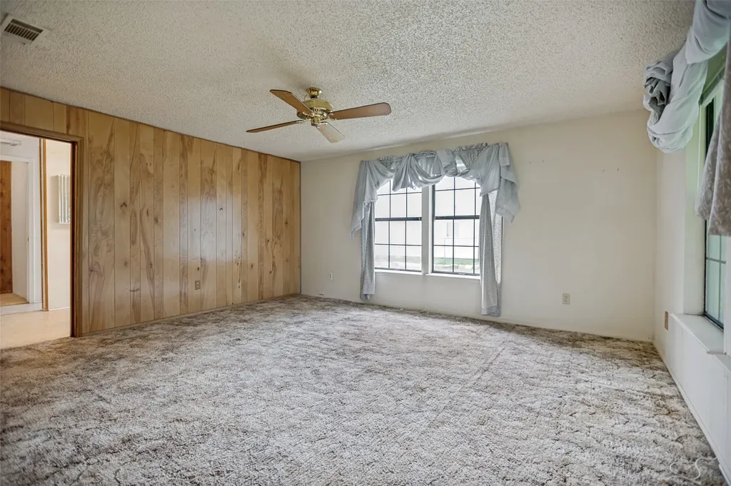 707 Cannon Drive Euless TX 76040