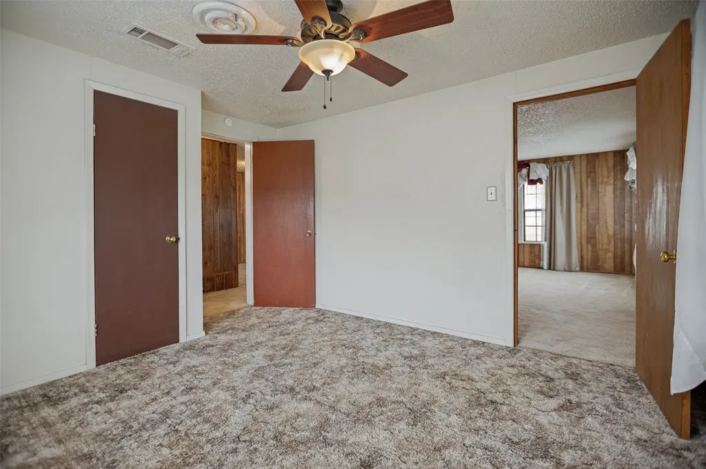 707 Cannon Drive Euless TX 76040