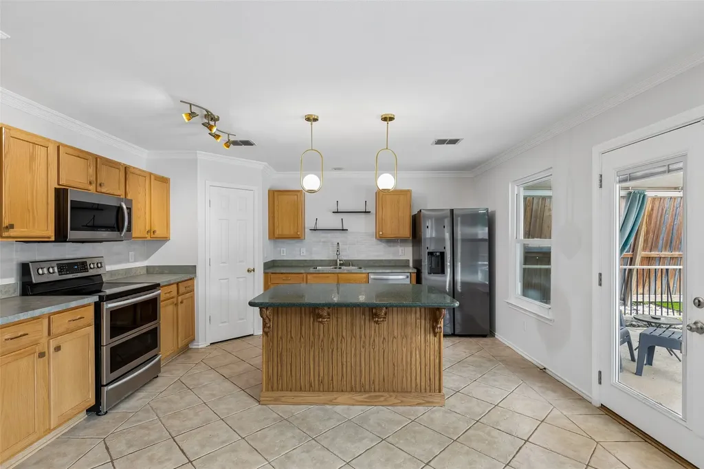 2824 High Pointe Boulevard Mckinney TX 75071