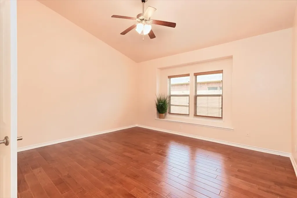 5847 Candlelight Lane Grand Prairie TX 75052