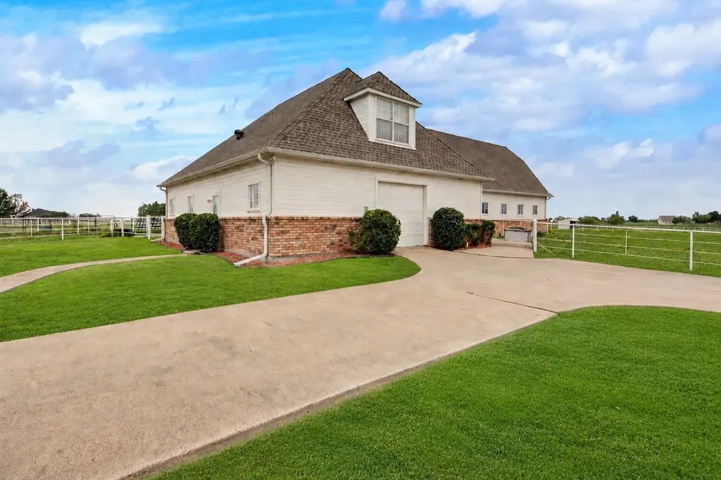 2251 English Road Rockwall TX 75032