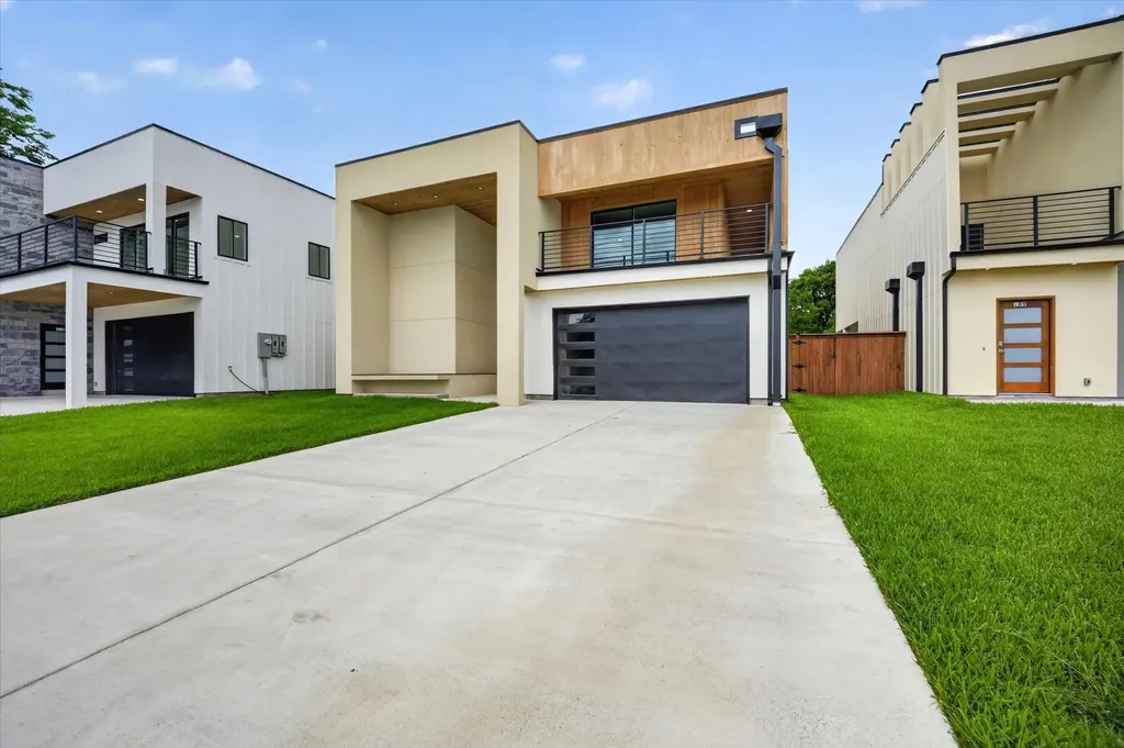 115 Rolston Road Irving TX 75060