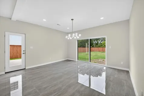 115 Rolston Road Irving TX 75060