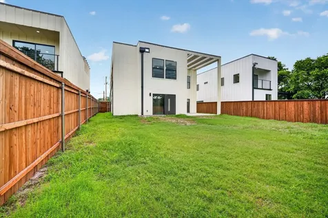 115 Rolston Road Irving TX 75060