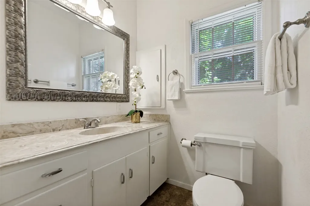 416 S 11th Street Garland TX 75040