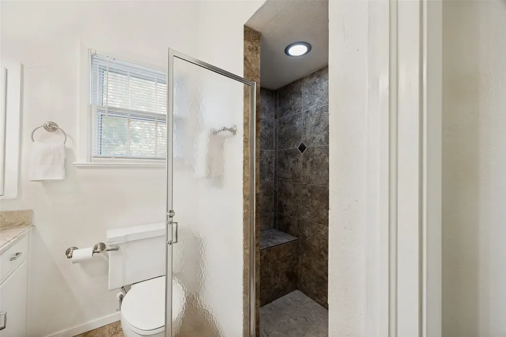 416 S 11th Street Garland TX 75040