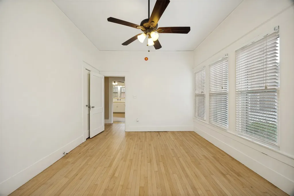 416 S 11th Street Garland TX 75040