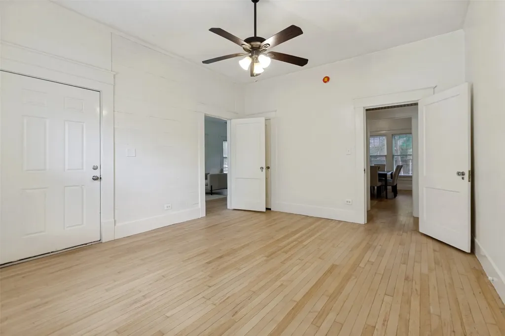 416 S 11th Street Garland TX 75040