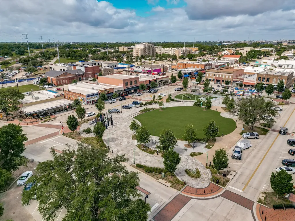 416 S 11th Street Garland TX 75040