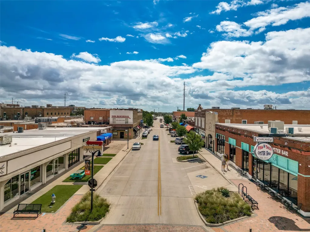 416 S 11th Street Garland TX 75040