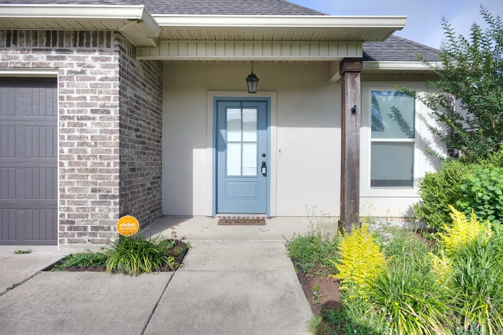 1136 Eli Conner Drive Bossier City LA 71112