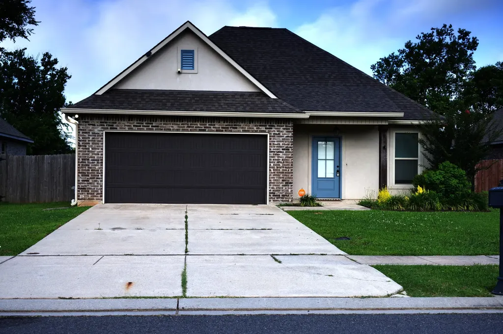 1136 Eli Conner Drive Bossier City LA 71112