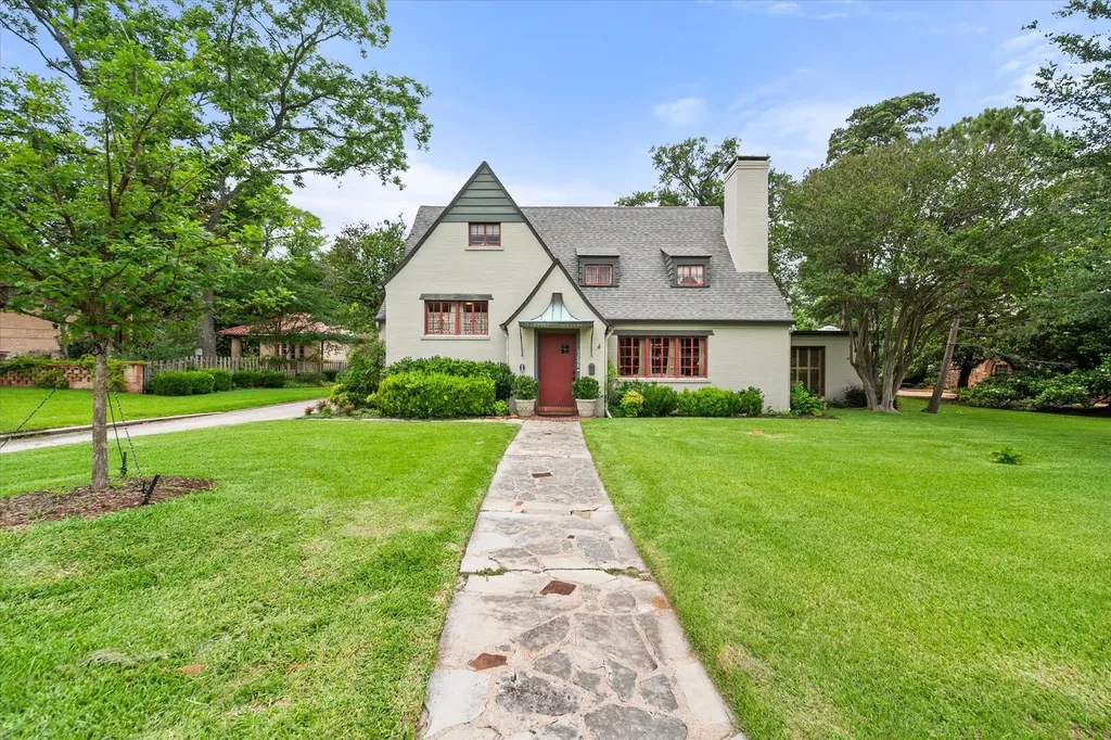 1208 Mills Place Corsicana TX 75110
