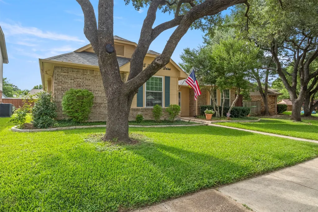 6105 Shattuck Drive Garland TX 75044