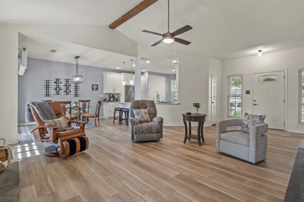 6105 Shattuck Drive Garland TX 75044