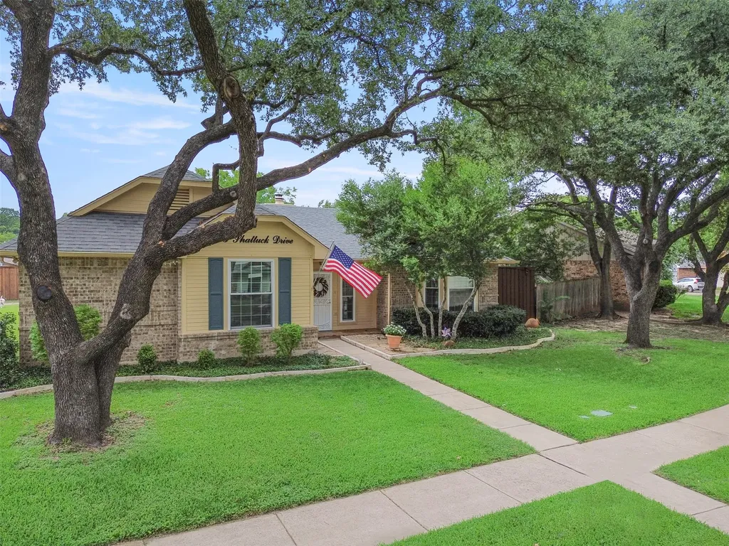 6105 Shattuck Drive Garland TX 75044