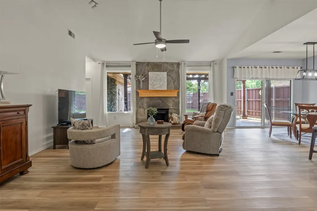 6105 Shattuck Drive Garland TX 75044