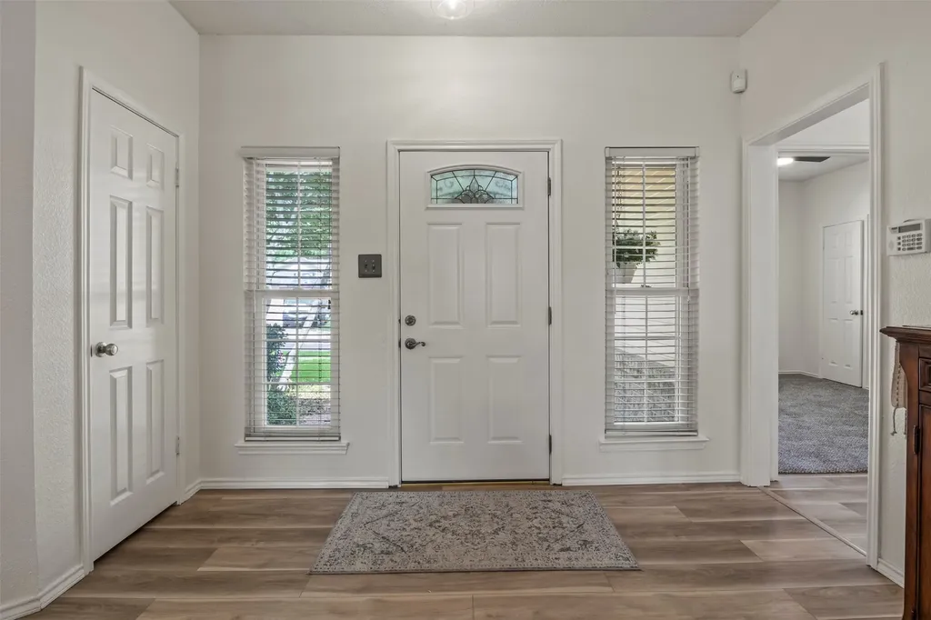 6105 Shattuck Drive Garland TX 75044