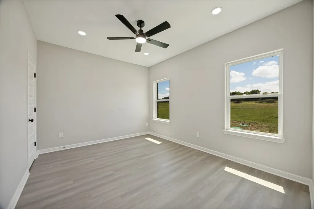 1948 County Road 1255 Savoy TX 75479