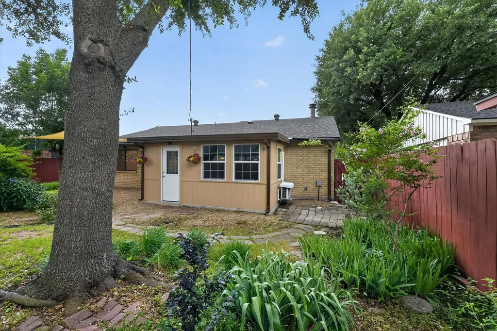517 Ridgemont Drive Allen TX 75002