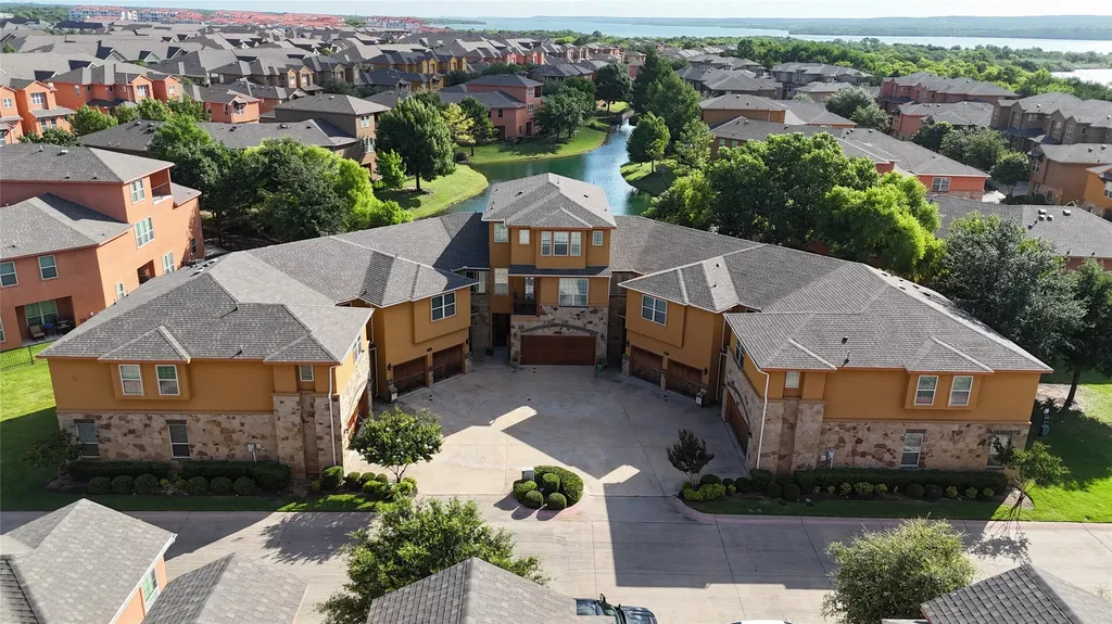 7310 Venice Drive Grand Prairie TX 75054