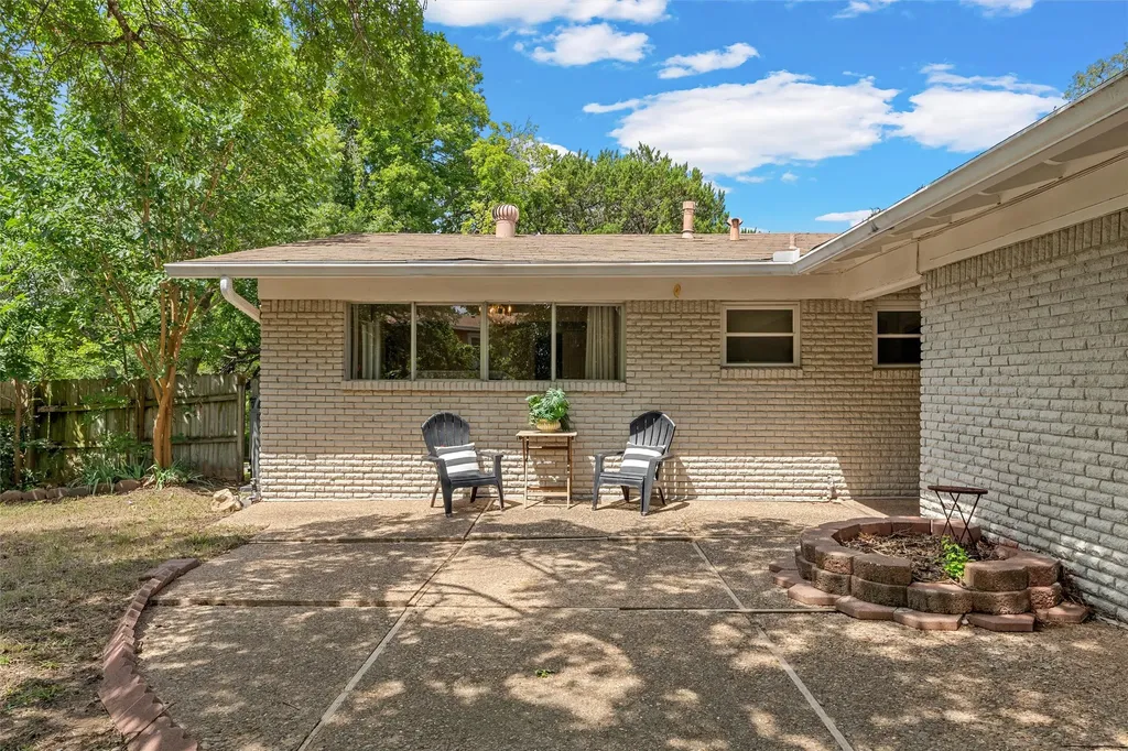 357 Sharron Drive Woodway TX 76712