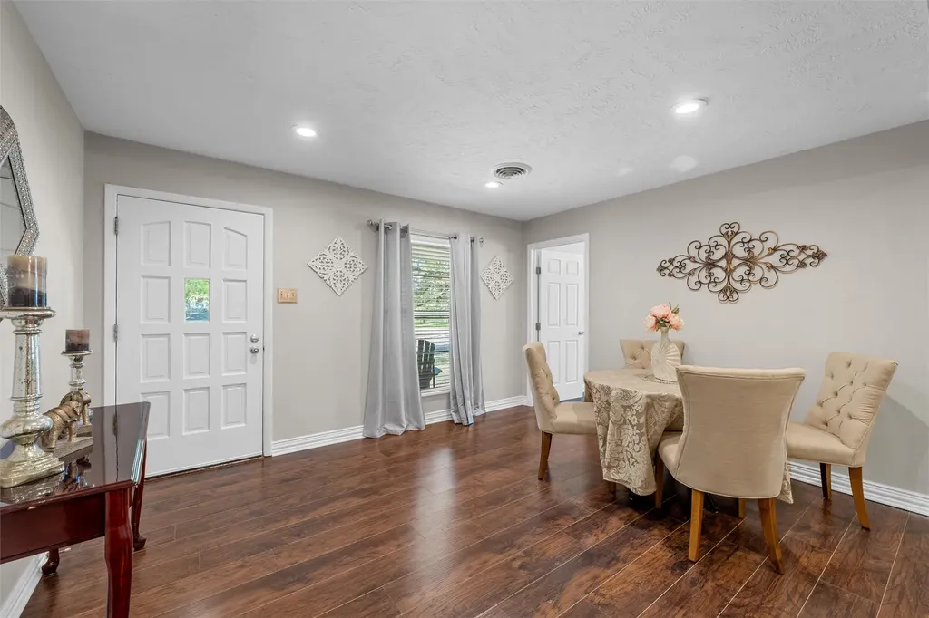 357 Sharron Drive Woodway TX 76712