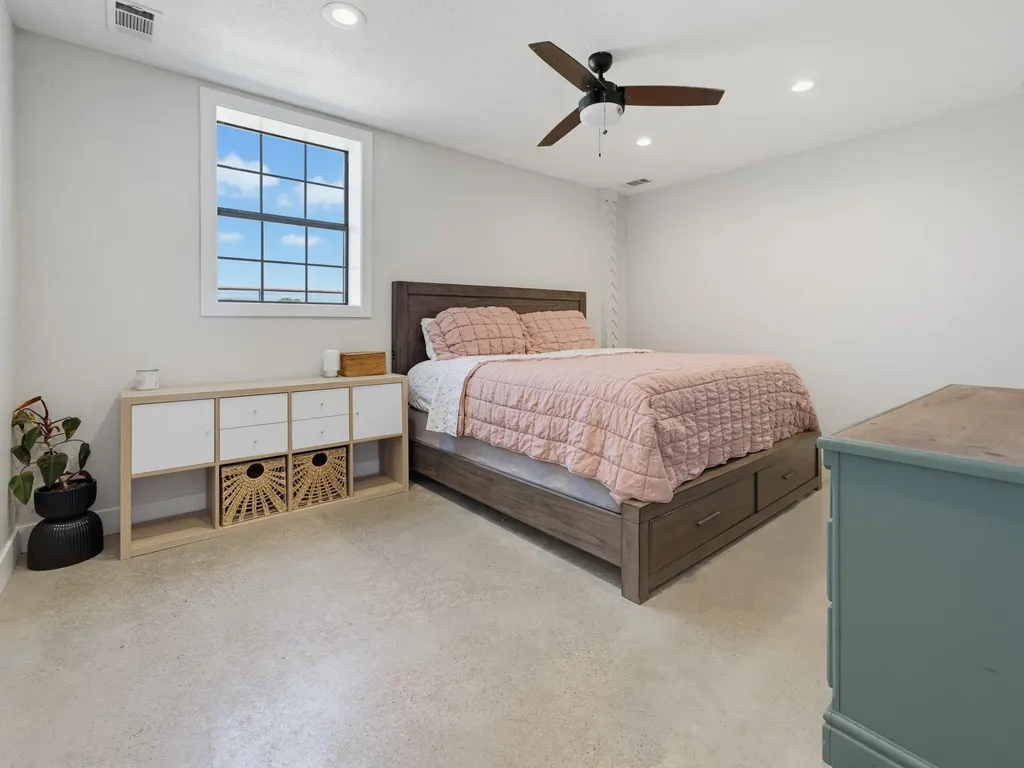 129 Coyote Cave Lane Alvord TX 76225