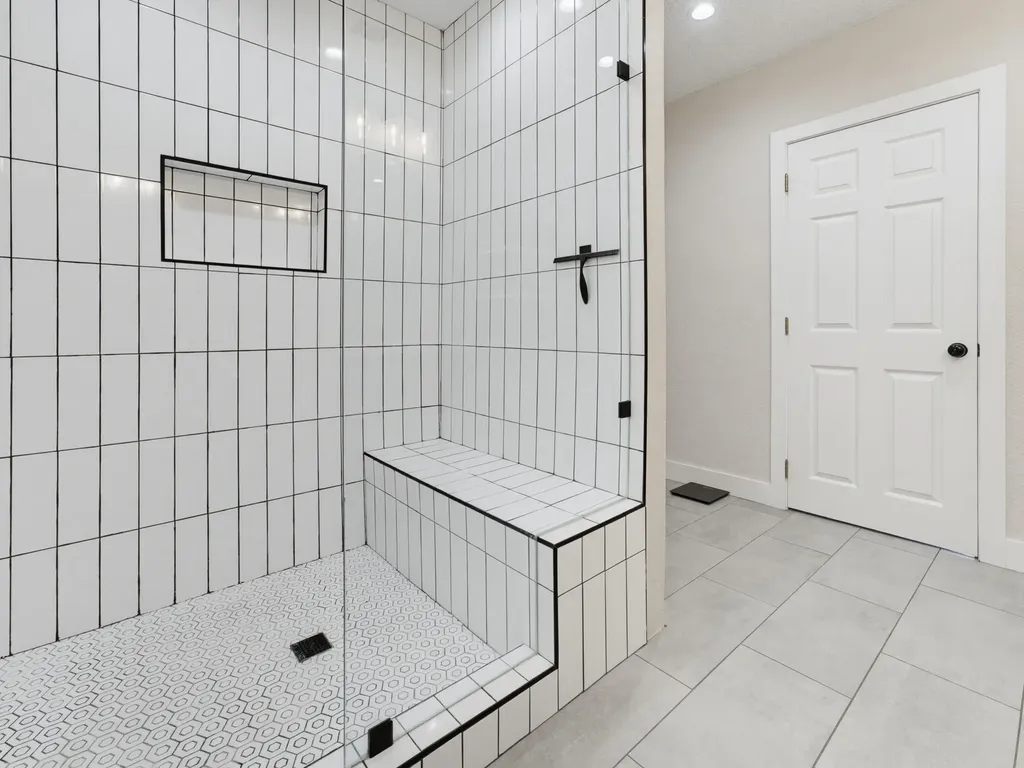 129 Coyote Cave Lane Alvord TX 76225