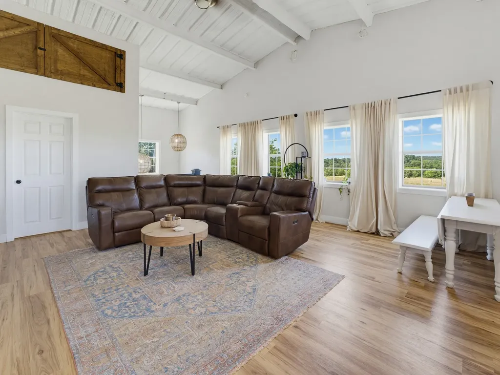 129 Coyote Cave Lane Alvord TX 76225