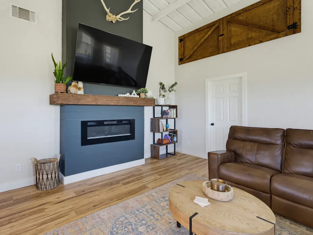129 Coyote Cave Lane Alvord TX 76225