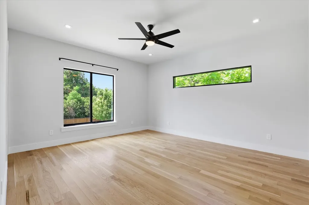 13693 Peyton Drive Dallas TX 75240