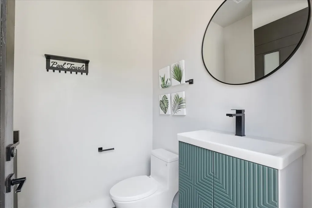 13693 Peyton Drive Dallas TX 75240