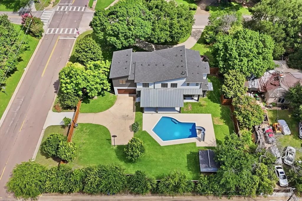 13693 Peyton Drive Dallas TX 75240