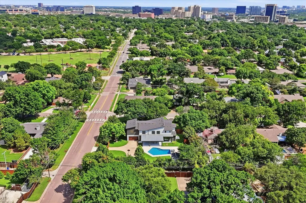 13693 Peyton Drive Dallas TX 75240