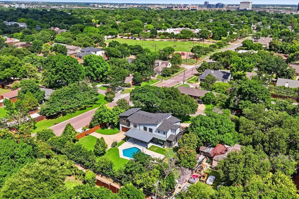 13693 Peyton Drive Dallas TX 75240