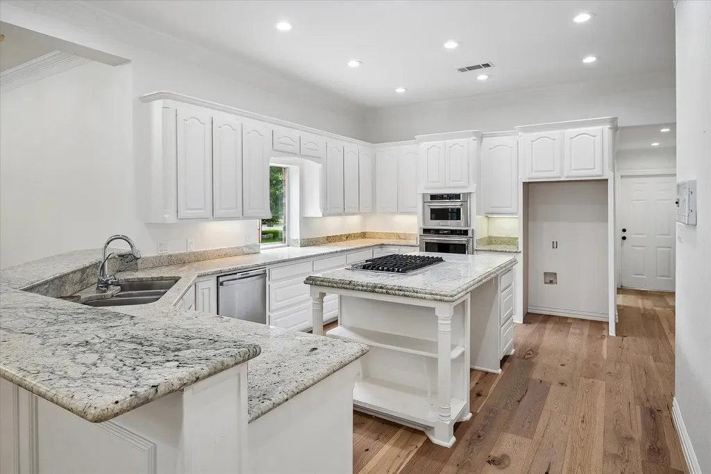 8308 Thistle Court North Richland Hills TX 76182