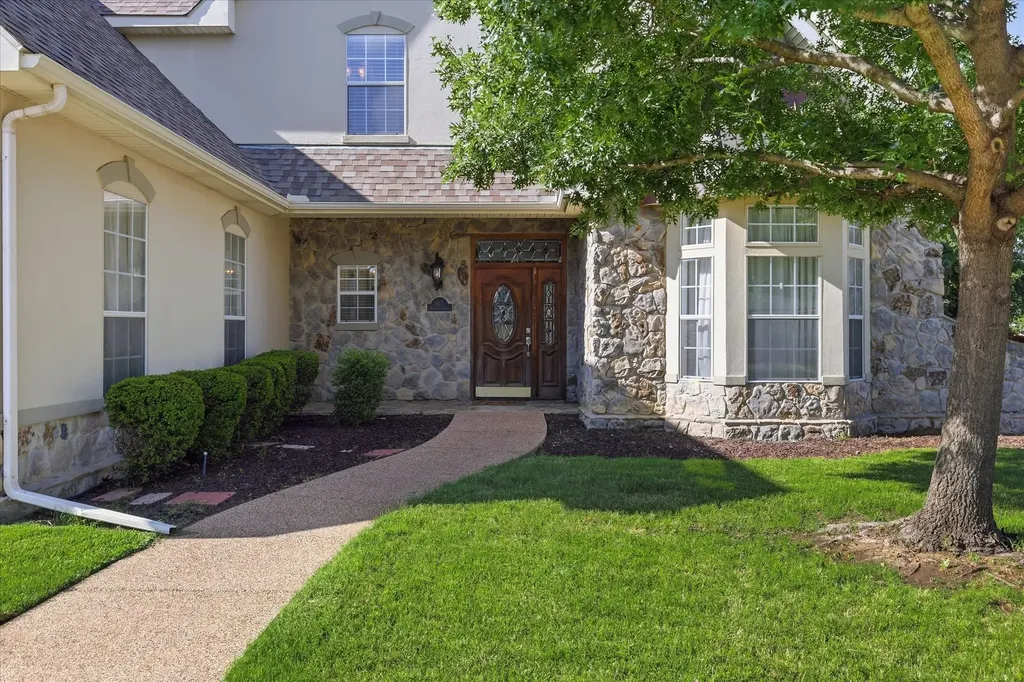 103 Woodland Drive Highland Village TX 75077