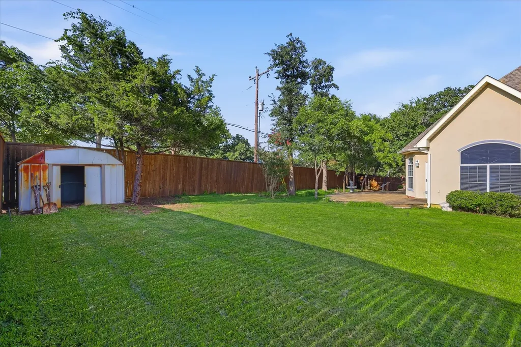 103 Woodland Drive Highland Village TX 75077
